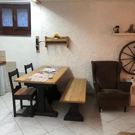 Residence Ai Laghi Temossi Bagian luar foto
